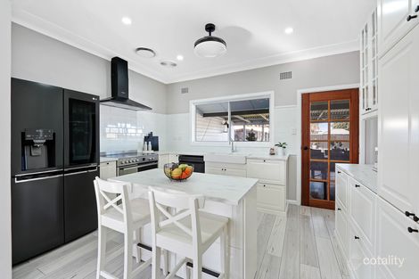 Property photo of 18 Springs Road Spring Farm NSW 2570
