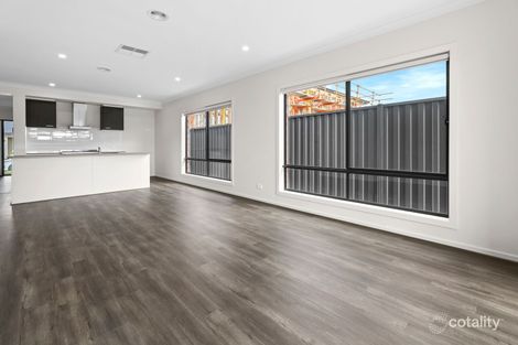 Property photo of 3 Pembrokeshire Loop Clyde VIC 3978