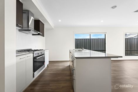 Property photo of 3 Pembrokeshire Loop Clyde VIC 3978