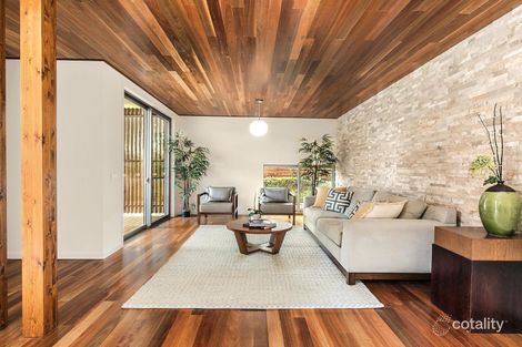 Property photo of 1 Peregrine Street Gledswood Hills NSW 2557