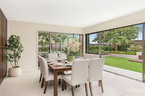 Property photo of 1 Peregrine Street Gledswood Hills NSW 2557