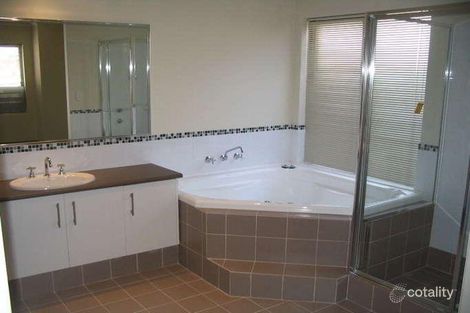 Property photo of 6 Pasalich Bend Aveley WA 6069