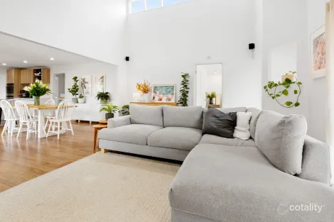 Property photo of 34 Jarman Drive Langwarrin VIC 3910