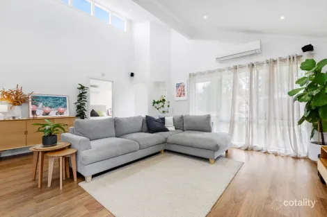 Property photo of 34 Jarman Drive Langwarrin VIC 3910