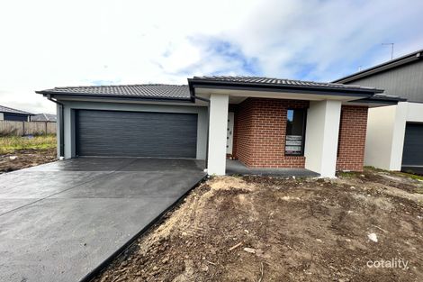 13 Darwinia Ave, Clyde, VIC 3978