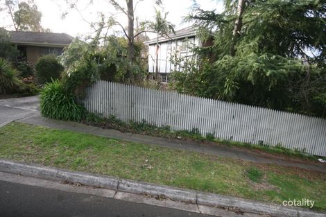 19 Blue Mist Dr, Croydon South, VIC 3136