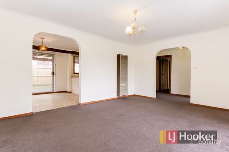 Property photo of 13 Saxonwood Drive Narre Warren VIC 3805