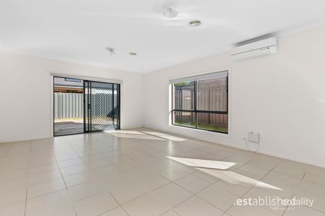 Property photo of 5 Pierbrook Avenue Manor Lakes VIC 3024