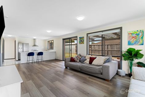 Property photo of 6 Broadbent Way Pakenham VIC 3810