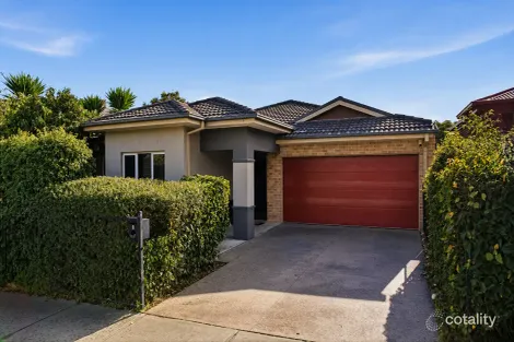 Property photo of 8 Nature Circuit Cranbourne North VIC 3977