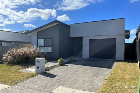 7 Severn St, South Ripley, QLD 4306