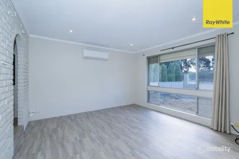Property photo of 18 Blanchard Road Swan View WA 6056