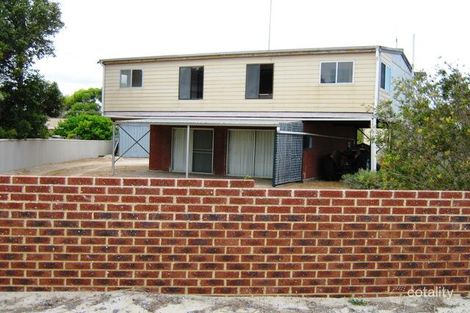 6 Drummond Crcs, Cervantes, WA 6511