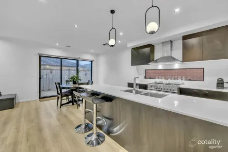 Property photo of 9 Nankeen Way Tarneit VIC 3029