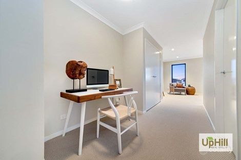 Property photo of 10 Ferdinand Drive Clyde North VIC 3978