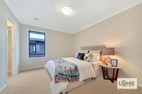 Property photo of 10 Ferdinand Drive Clyde North VIC 3978