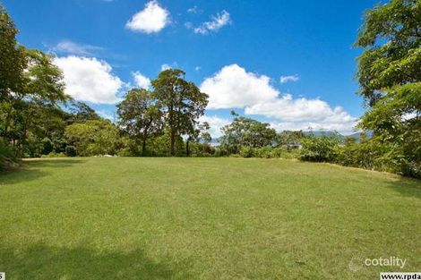 Property photo of 13 Oceanview Place Mooroobool QLD 4870