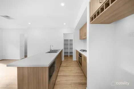Property photo of 51 Celestial Circuit Tarneit VIC 3029