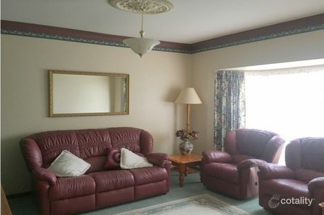 Property photo of 32 Equestrian Drive Woodcroft SA 5162