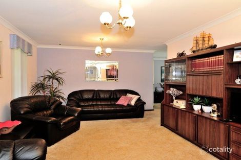 Property photo of 15 Horslay Way Noranda WA 6062