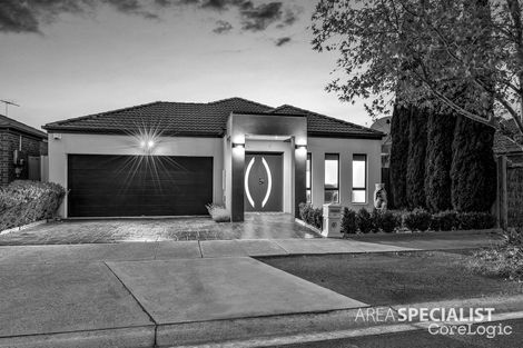 Property photo of 32 Cobaw Circuit Caroline Springs VIC 3023