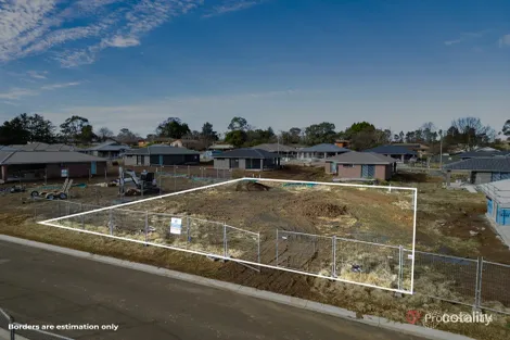 Property photo of 13 Frizell Crescent Armidale NSW 2350