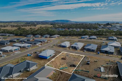 Property photo of 13 Frizell Crescent Armidale NSW 2350