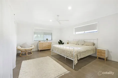 Property photo of 5 Aquamarine Road Branyan QLD 4670