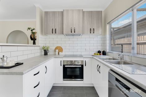 2/345 Mayers St, Edge Hill, QLD 4870