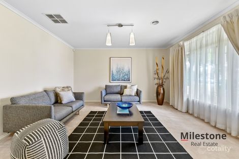 Property photo of 12 Phoenix Avenue Cranbourne VIC 3977