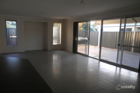 Property photo of 4/7 Range View Road High Wycombe WA 6057