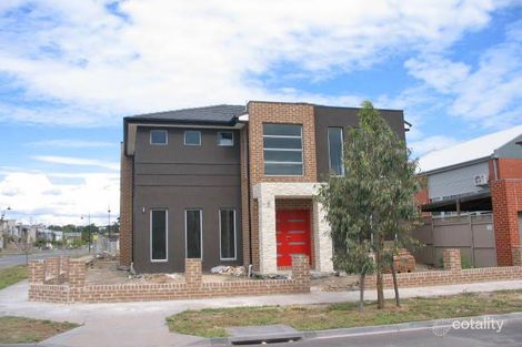 2 Bracken Ave, Maribyrnong, VIC 3032