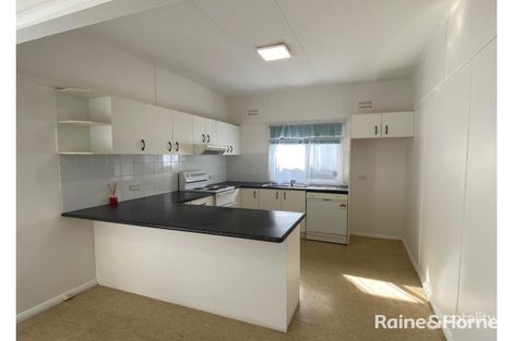2/11 South St, Greenwell Point, NSW 2540
