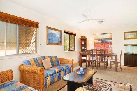 Property photo of 31 Miami Shore Parade Miami QLD 4220