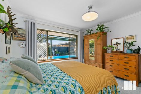Property photo of 8 Davilak Street Como WA 6152