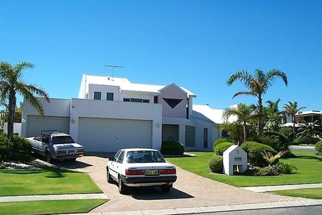 Property photo of 2 Narrabeen Place Kallaroo WA 6025