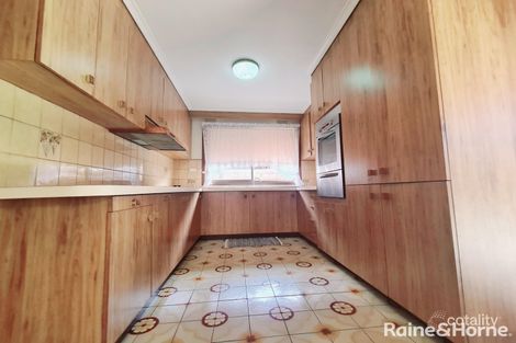 Property photo of 6 Occold Court St Albans VIC 3021