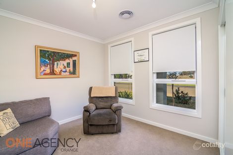 Property photo of 30 Telopea Way Orange NSW 2800