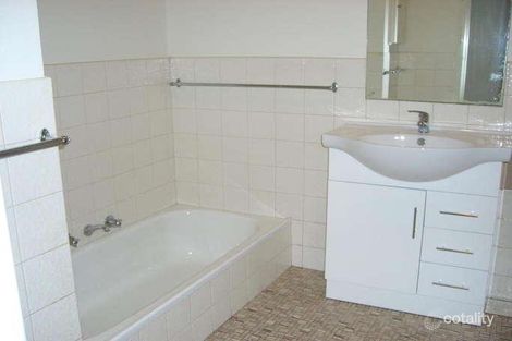 Property photo of 1/18 Yeovil Road Glen Iris VIC 3146