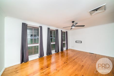 Property photo of 53 Warrawong Street Kooringal NSW 2650