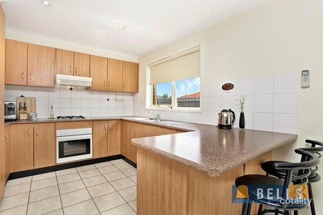 Property photo of 1 Sylvia Close Hillside VIC 3037