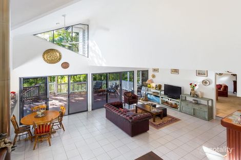 Property photo of 194 Kenmore Road Fig Tree Pocket QLD 4069