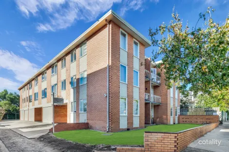 7/74 Denbigh Rd, Armadale, VIC 3143