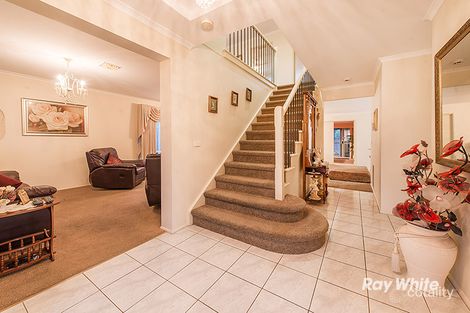 Property photo of 18 Mariner Close Cranbourne North VIC 3977