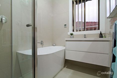 Property photo of 46 Yarra Avenue Reservoir VIC 3073