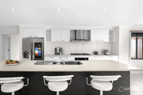 Property photo of 13 Artisan Way Inverloch VIC 3996