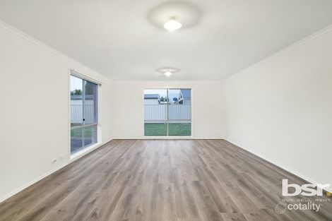 Property photo of 5 Frances Browne Way Tarneit VIC 3029