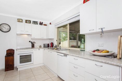 Property photo of 4 Alecia Close Green Point NSW 2251