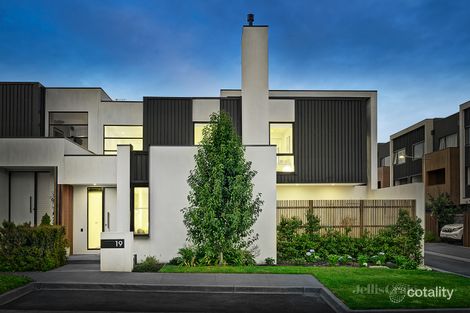 Property photo of 19 Ellsworth Crescent Camberwell VIC 3124