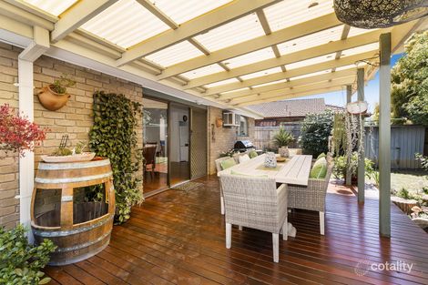 Property photo of 9 Phar Lap Close Mill Park VIC 3082